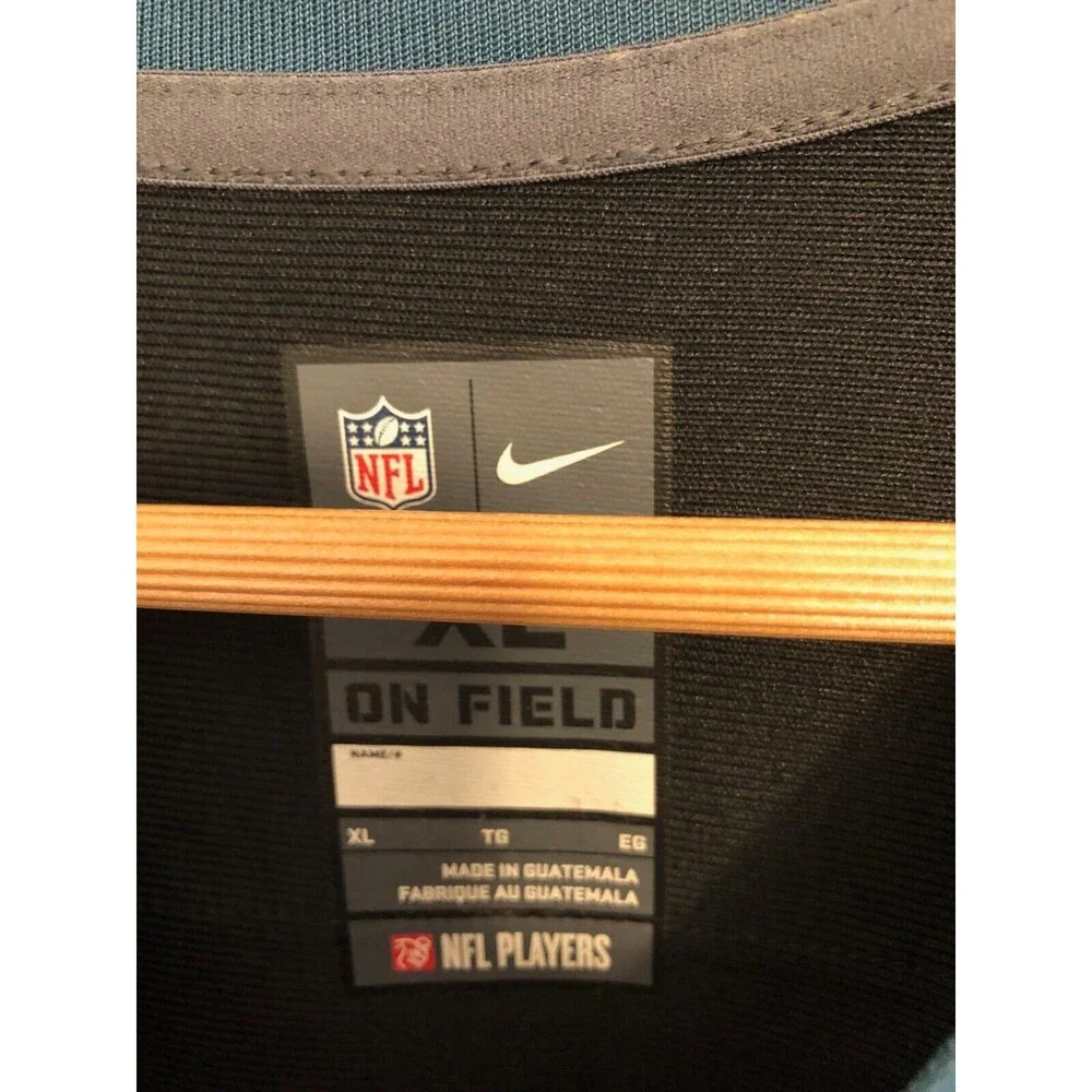 Nike on Field NFL Philadelphia Eagles Carson Wentz #11 Jersey Black/Green New XL